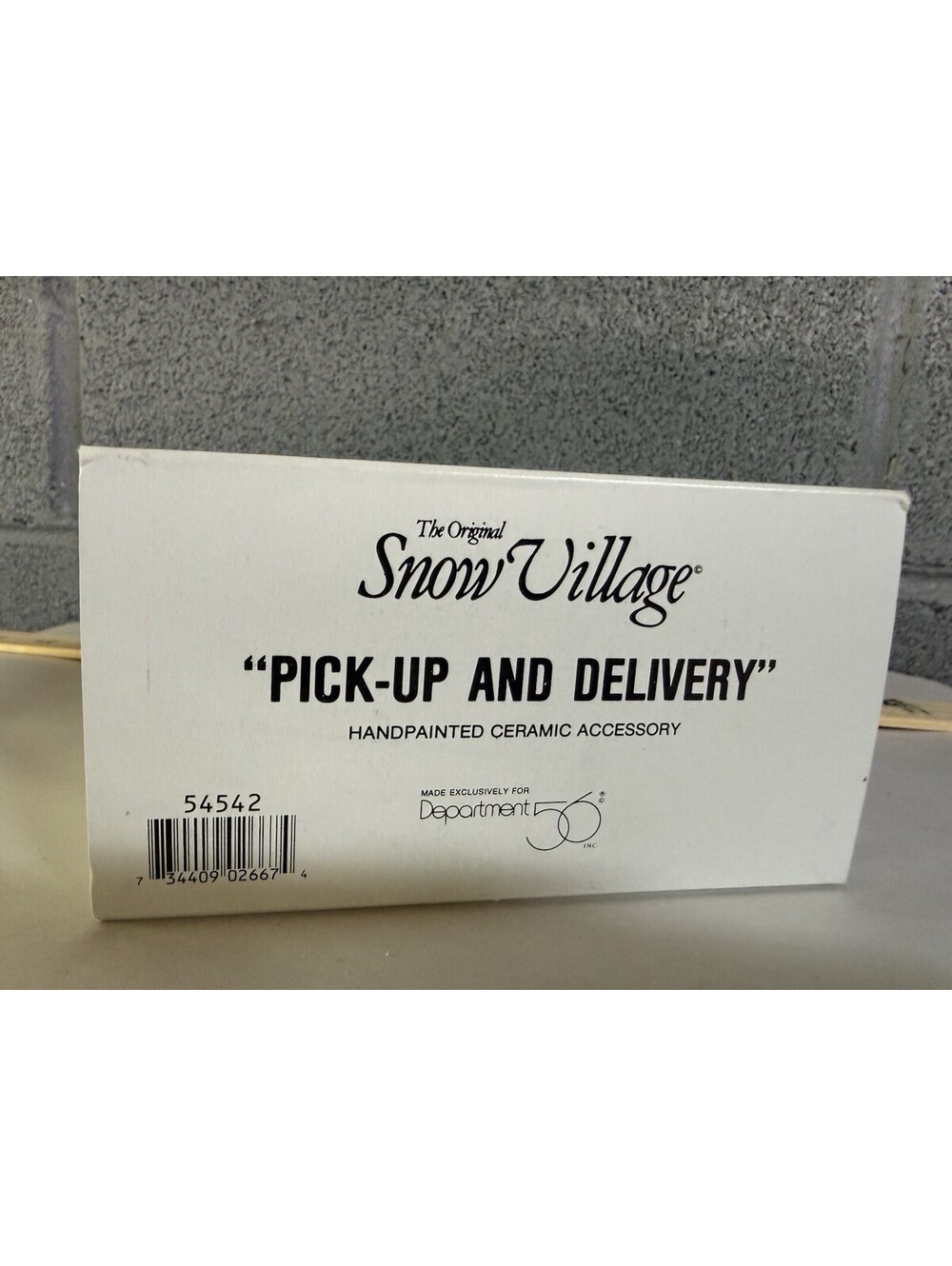 DEPARTMENT 56 Original Snow Village Accessory PICK-UP AND DELIVERY Red Truck H83